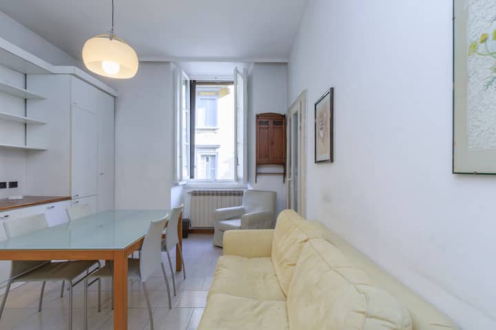 Xenia Milano - 2 Rooms Apt. In Via Paolo Frisi 8 - Mailand