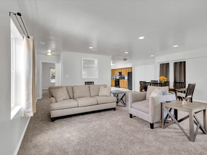 The Big Cozy 6br - Family Stay For Everyone - Washington