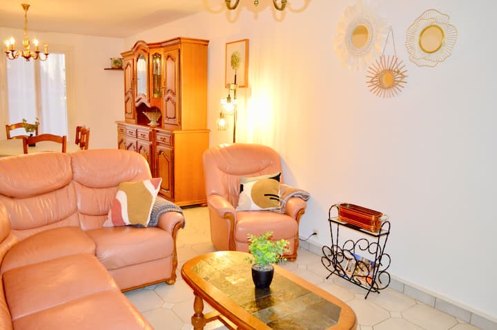 Garden House 3chambres, Parkingfree, Wifi, 15minlr - Nieul-sur-Mer