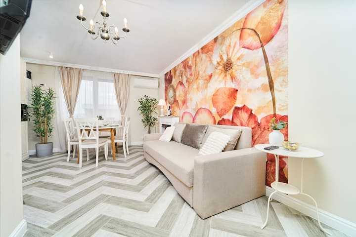 La Vie En Rose French-style Apartment With Parking - Timișoara