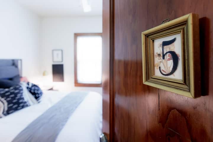 غرفة النوم 5