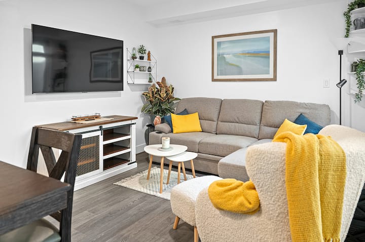 Cozy 1 Bedroom Downtown And By Hospital, Kamloops - Canada