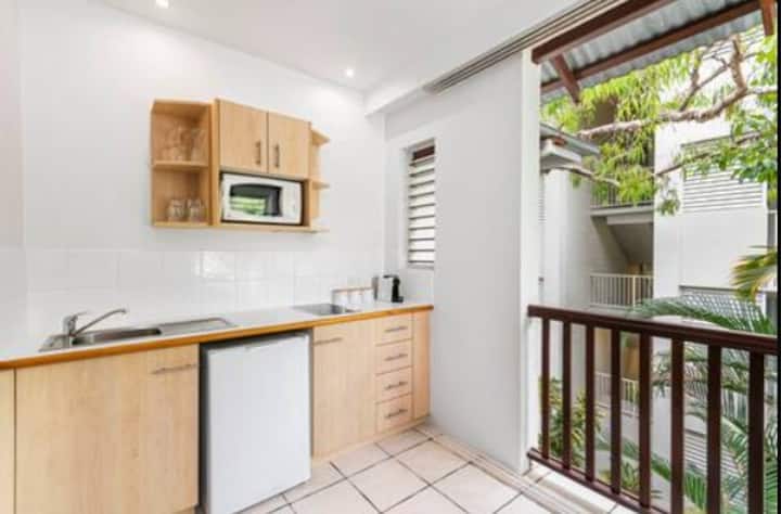 Reef Retreat Apartments Palm Cove With Spa Bath - Palm Cove