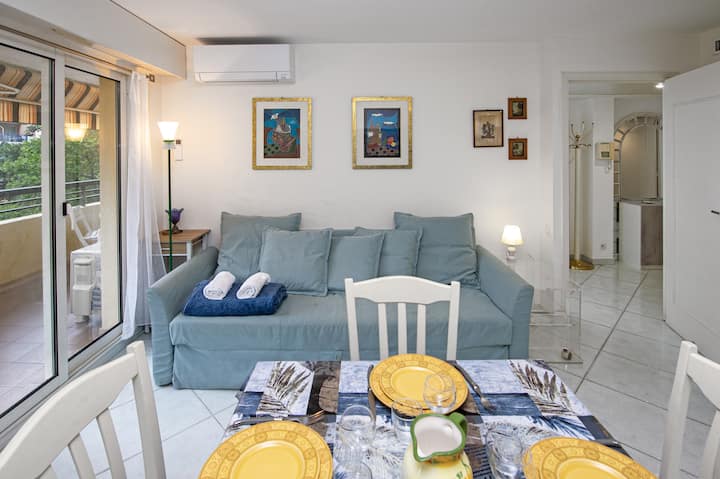 Appart Lumineux Et Bien éQuipé En Centre-ville - Menton