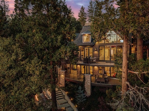Lakefront w/ Private Dock, 6-Bedroom, Lake Access