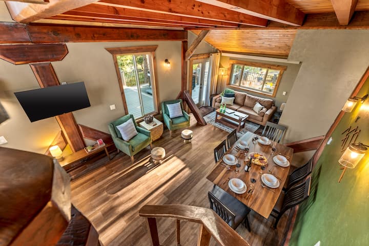 Mountain Views + Hot Tub + Luxury Ski Retreat - Nederland, CO