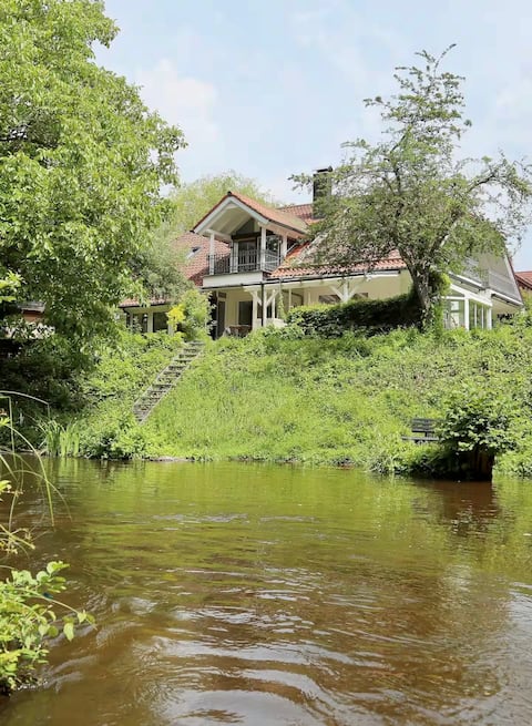 Villa only 22 min to Munich 290m² pool sauna