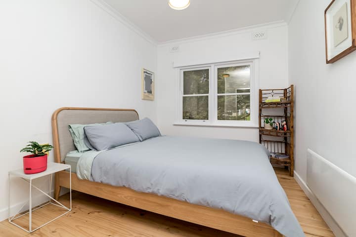 საძინებელი 4