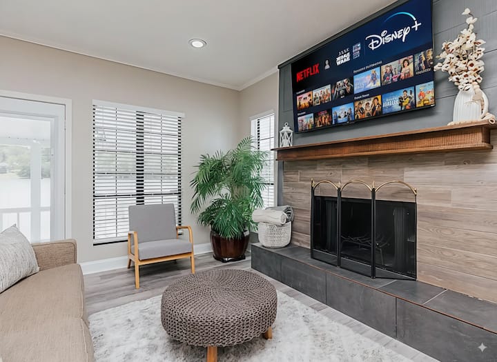 Lakefront Retreat - Close To Rafb, Pet Friendly - Warner Robins, GA
