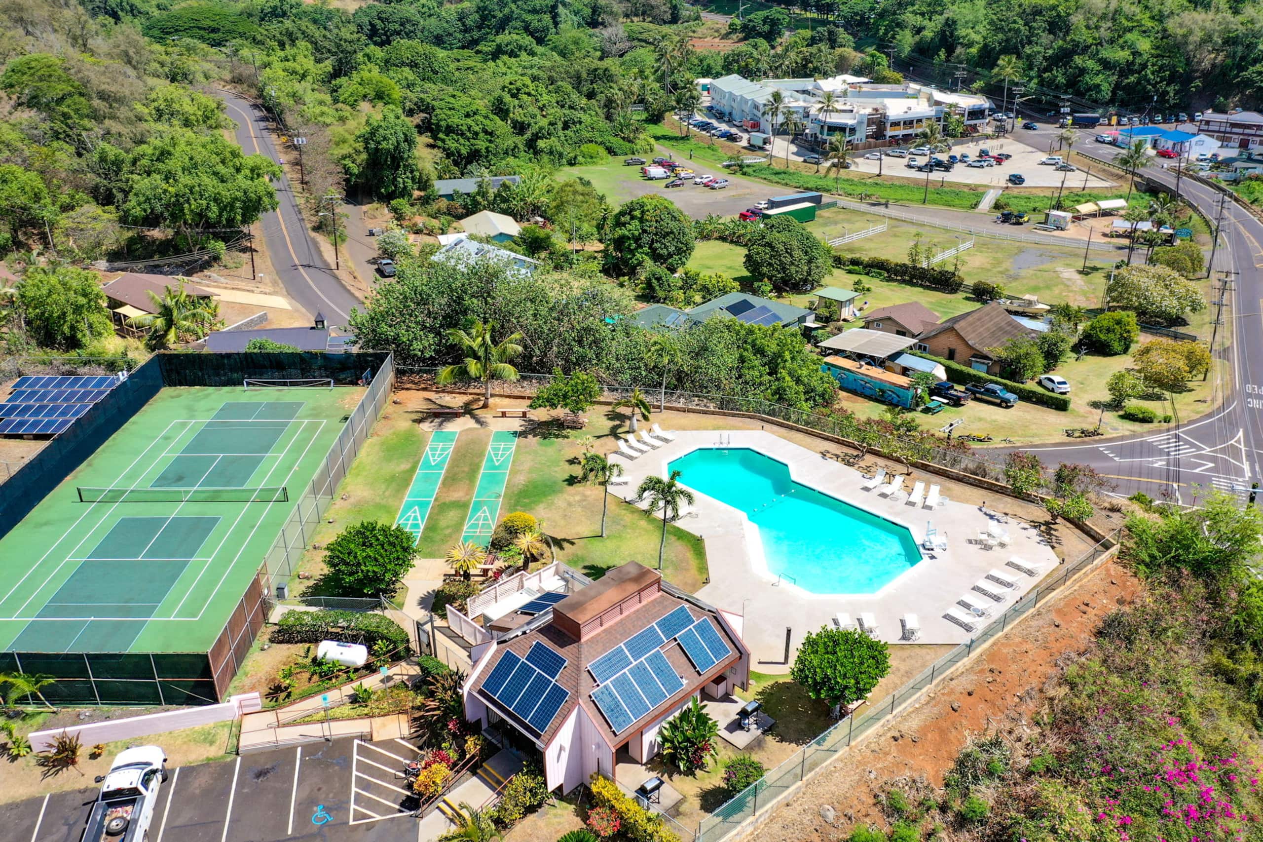 Home in Lihue · ★4.97 · 2 bedrooms · 4 beds · 2 private baths - Image 72