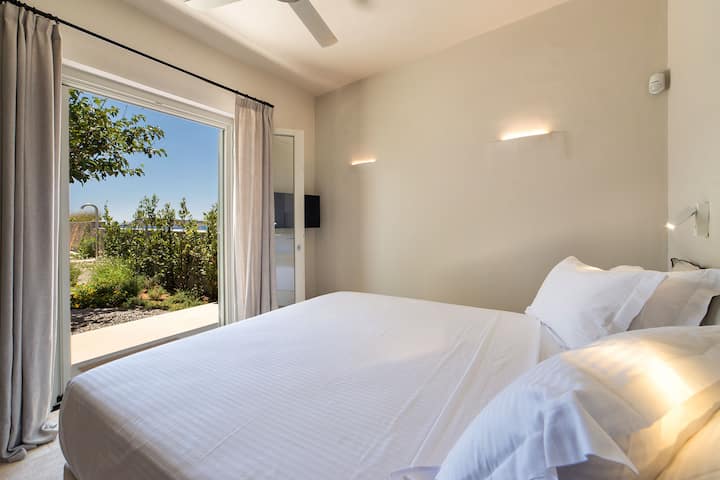 يمكن تحويل السرير المزدوج إلى سريرين مفردين