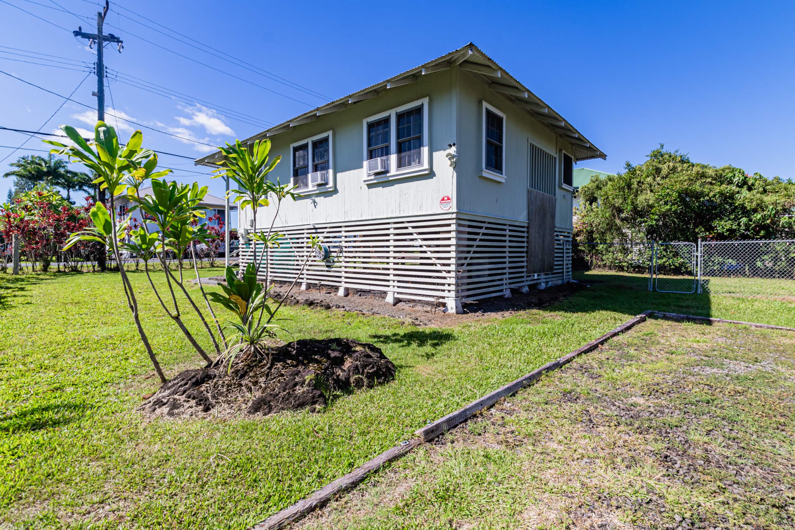 Home in Hilo · ★4.93 · 4 bedrooms · 4 beds · 2 baths - Image 36