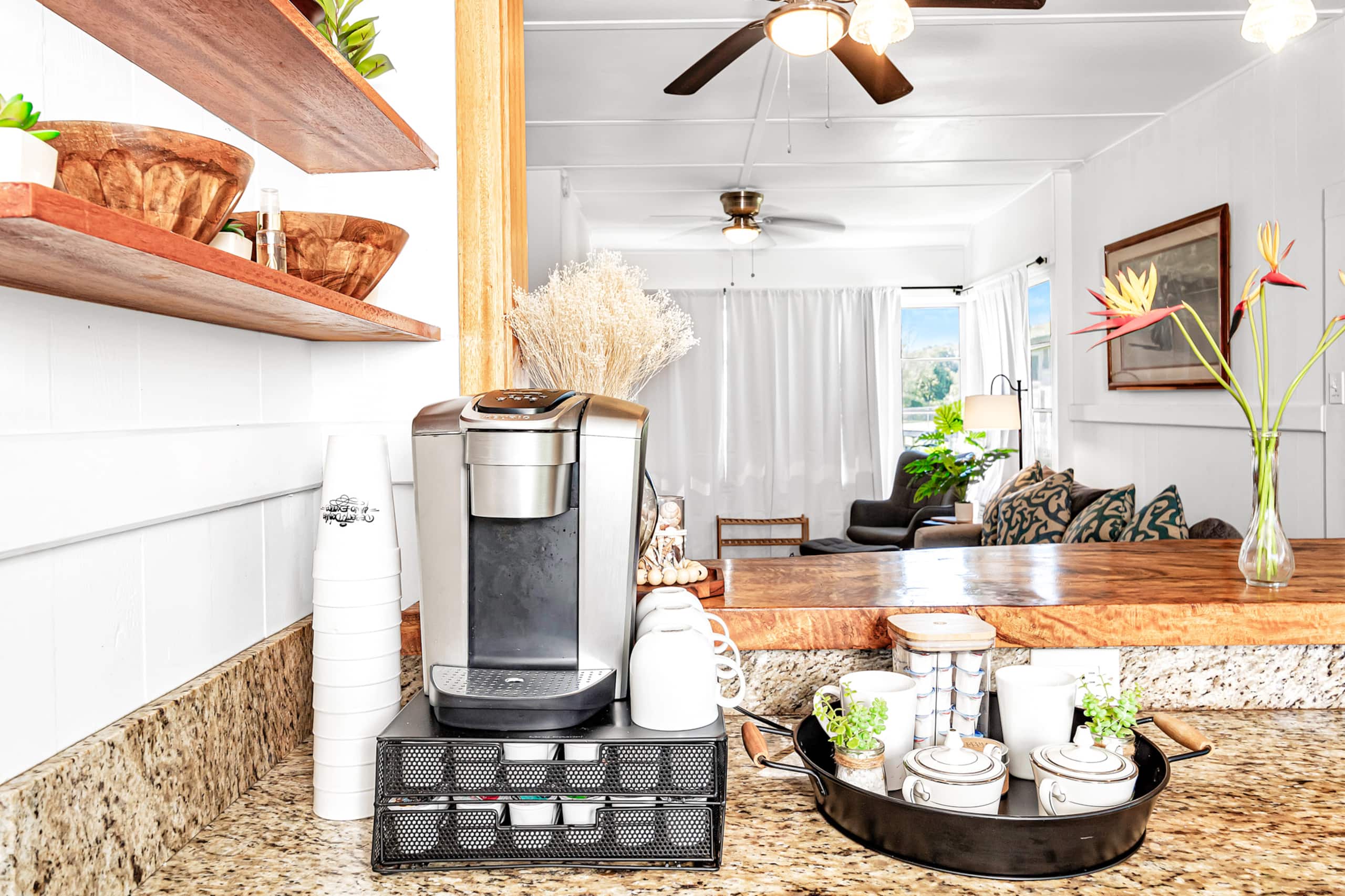 Home in Hilo · ★4.93 · 4 bedrooms · 4 beds · 2 baths - Image 10