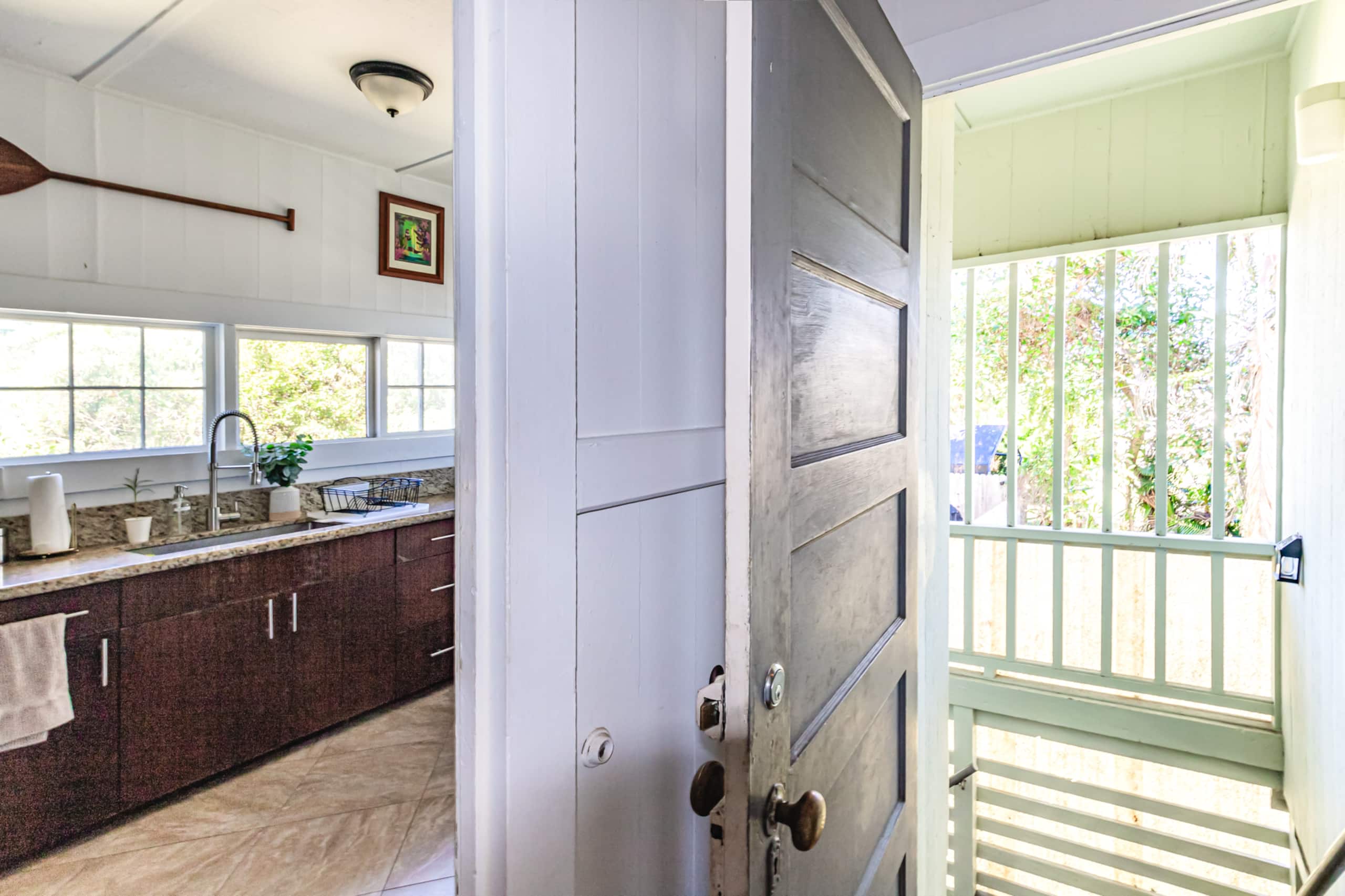 Home in Hilo · ★4.93 · 4 bedrooms · 4 beds · 2 baths - Image 15