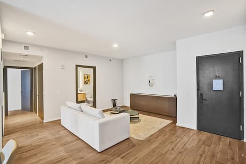 Successful Airbnb property: Luxury Miami 2BR City Views in Bayfront
