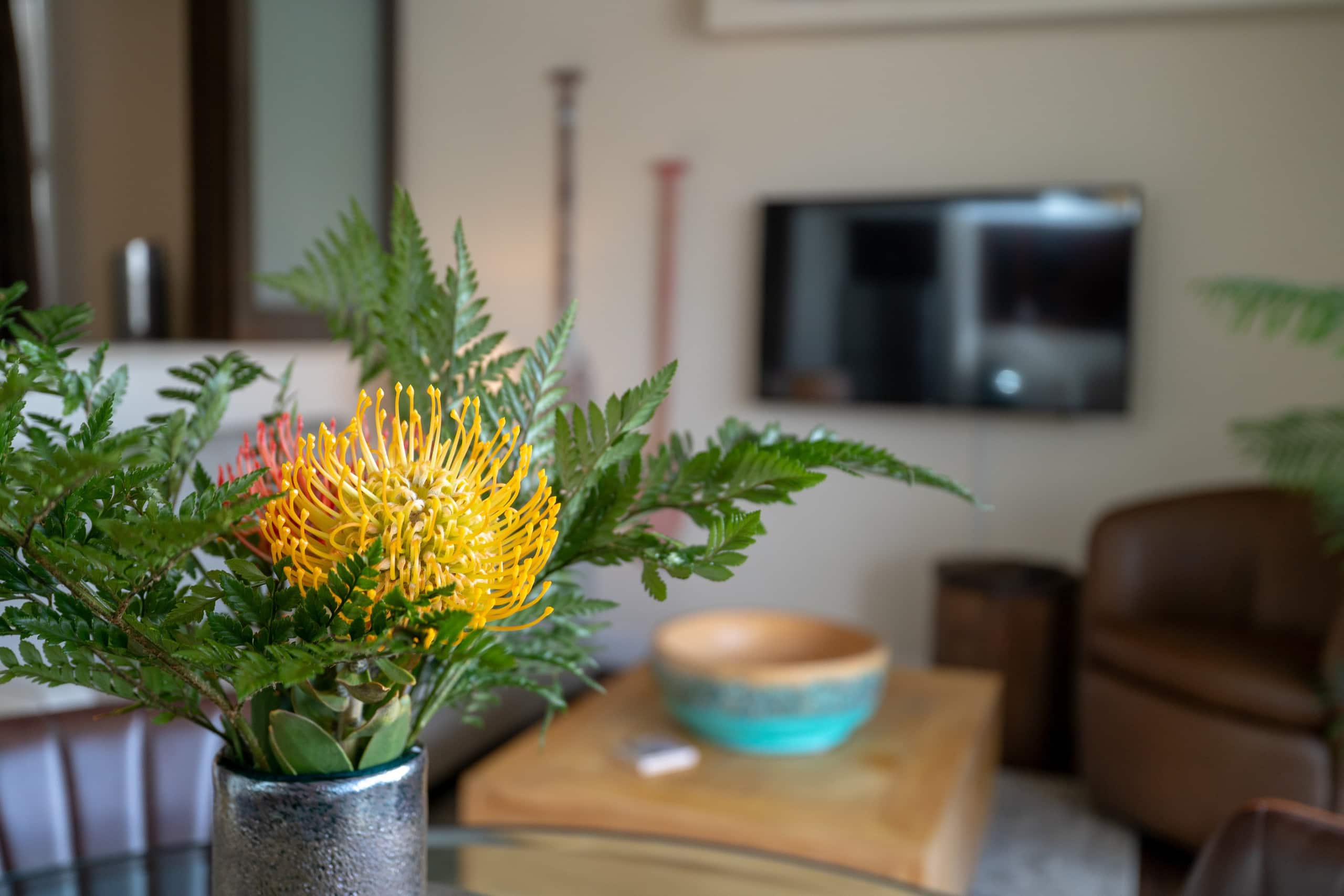 Condo in Honolulu · ★4.81 · 2 bedrooms · 3 beds · 1 private bath - Image 6