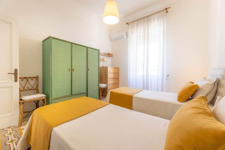 וילה בלבדרה מאת סלנטו מנקאברסה גליפולי עם נוף לים היוני
חדר שינה, שתי מיטות נפרדות, אפשרות למיטה זוגית לפי בקשה 