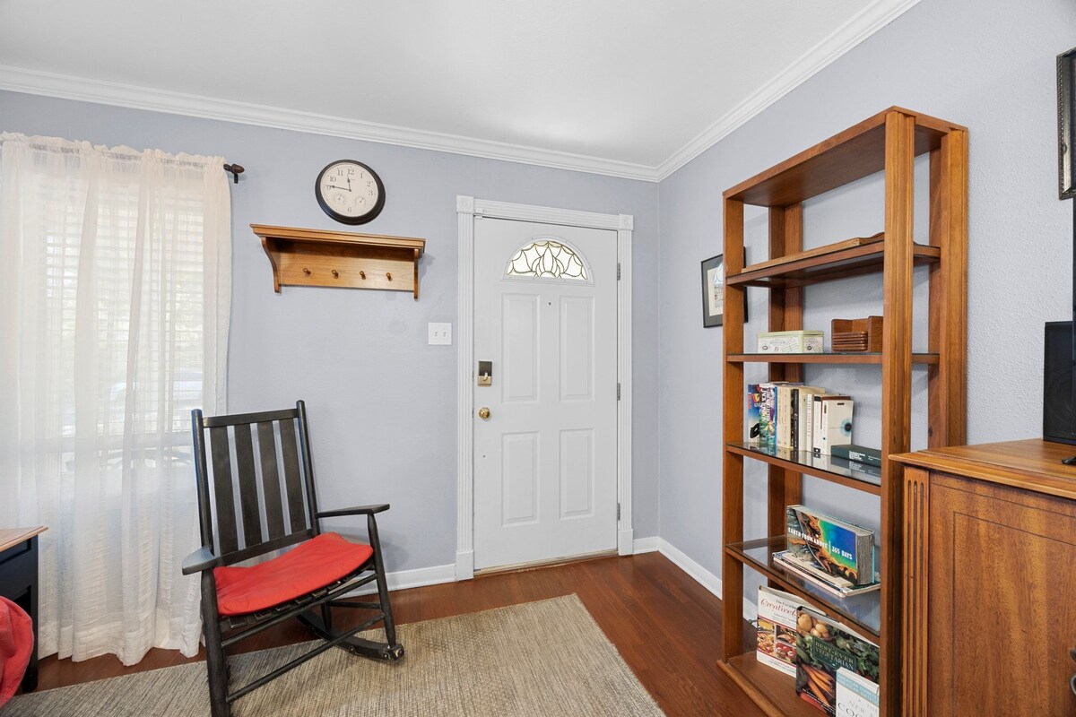 Successful Airbnb property: Cozy and Spacious House in Hyde Park in Hyde Park