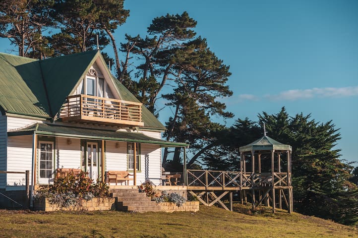 Hill House @ Hawley House