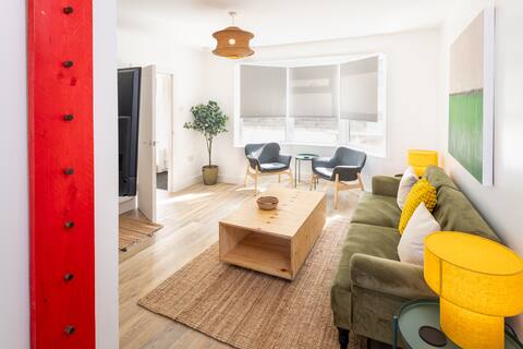 Top performing Airbnb: Contractor House | Secure Shed | Parking | VAT in Avonmouth And Lawrence Weston