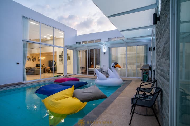 Villa Cosmo • 10br Retreat With Pools And Gym - Phuket