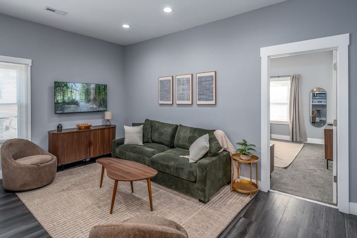 Walnut Hills By Uc+sleeps 7+king|queen Beds+2nd Fl - Cincinnati