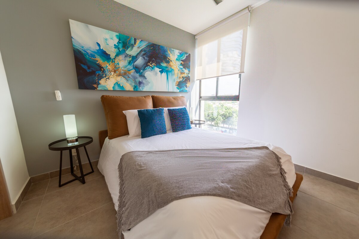 Recámara principal con elegancia y confort climático / Master bedroom with elegance and climatic comfort