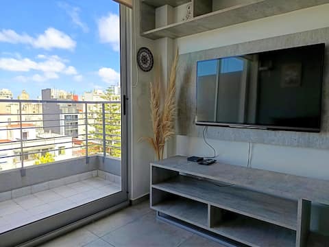 Top Airbnb: Charming in Montserrat: 2 rooms, patio and work area en Monserrat