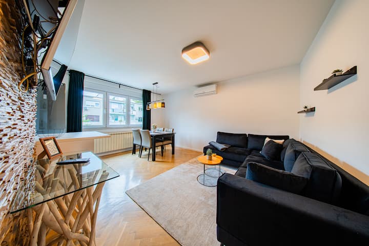 Flex Selfcheckins 179 / 2 Bedroom / 2 Loggia - Zagreb