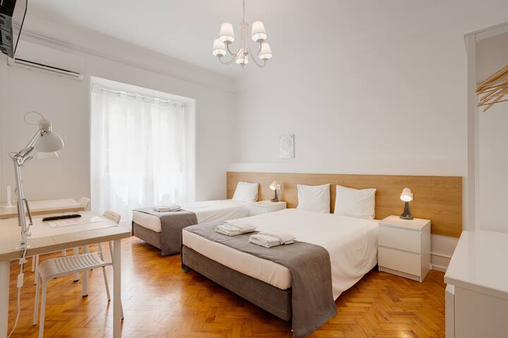 Home Out 3E – Apartment at City Center w/Parking gallery image 4