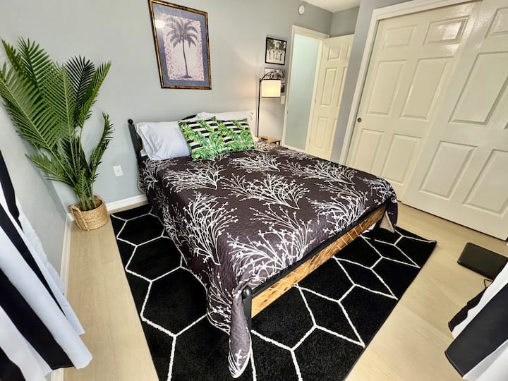 سرير حجم وسط