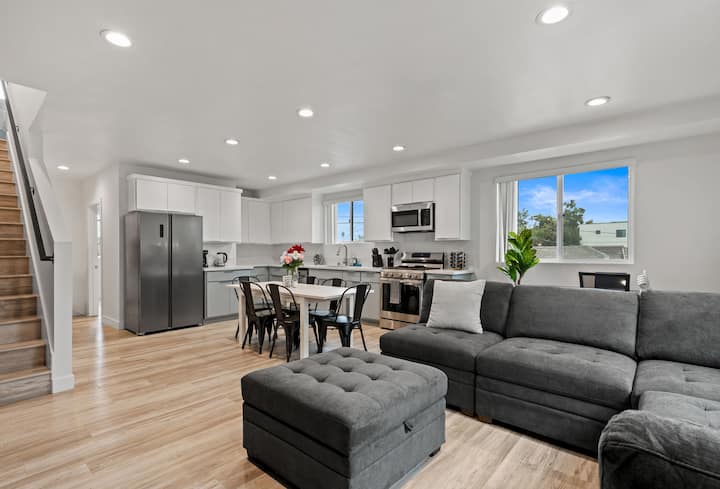 -New- 3-story Home In La Near Dtla, Usc! - Los Angeles, CA