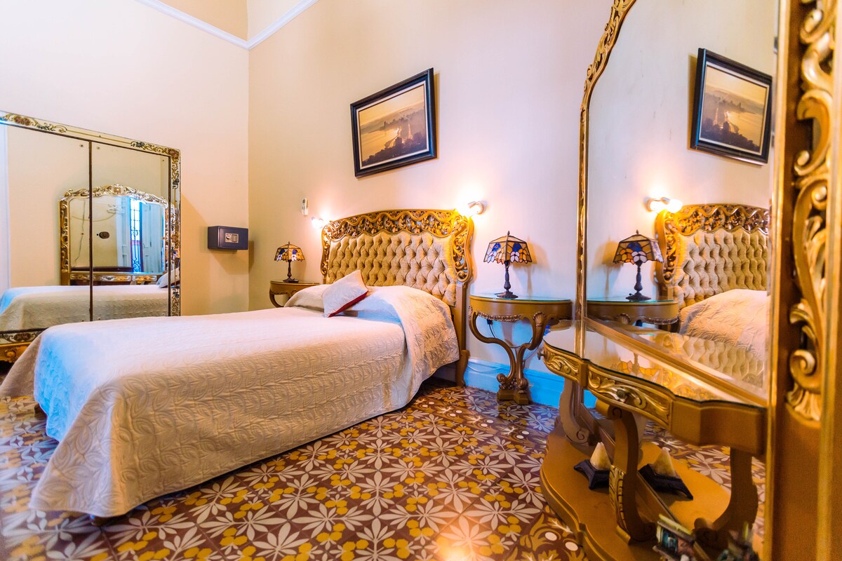 غرفة النوم 2