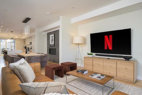 Successful Airbnb property: Luxury Event House | Theater + Golf Sim in West Colfax