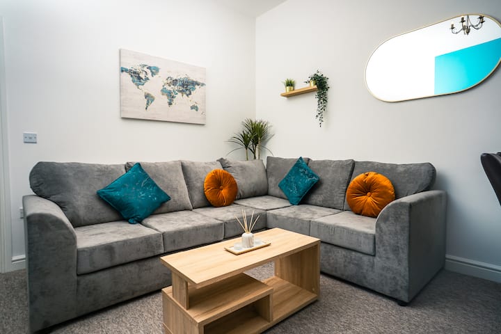 4br Yeovil Stay Sleeps 8 | Work & Family Freindly - Yeovil