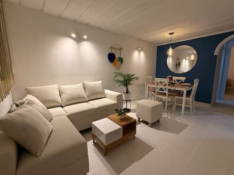 Top performing Airbnb: Cozy House in Cabañas, Bello near the Metro in Bello