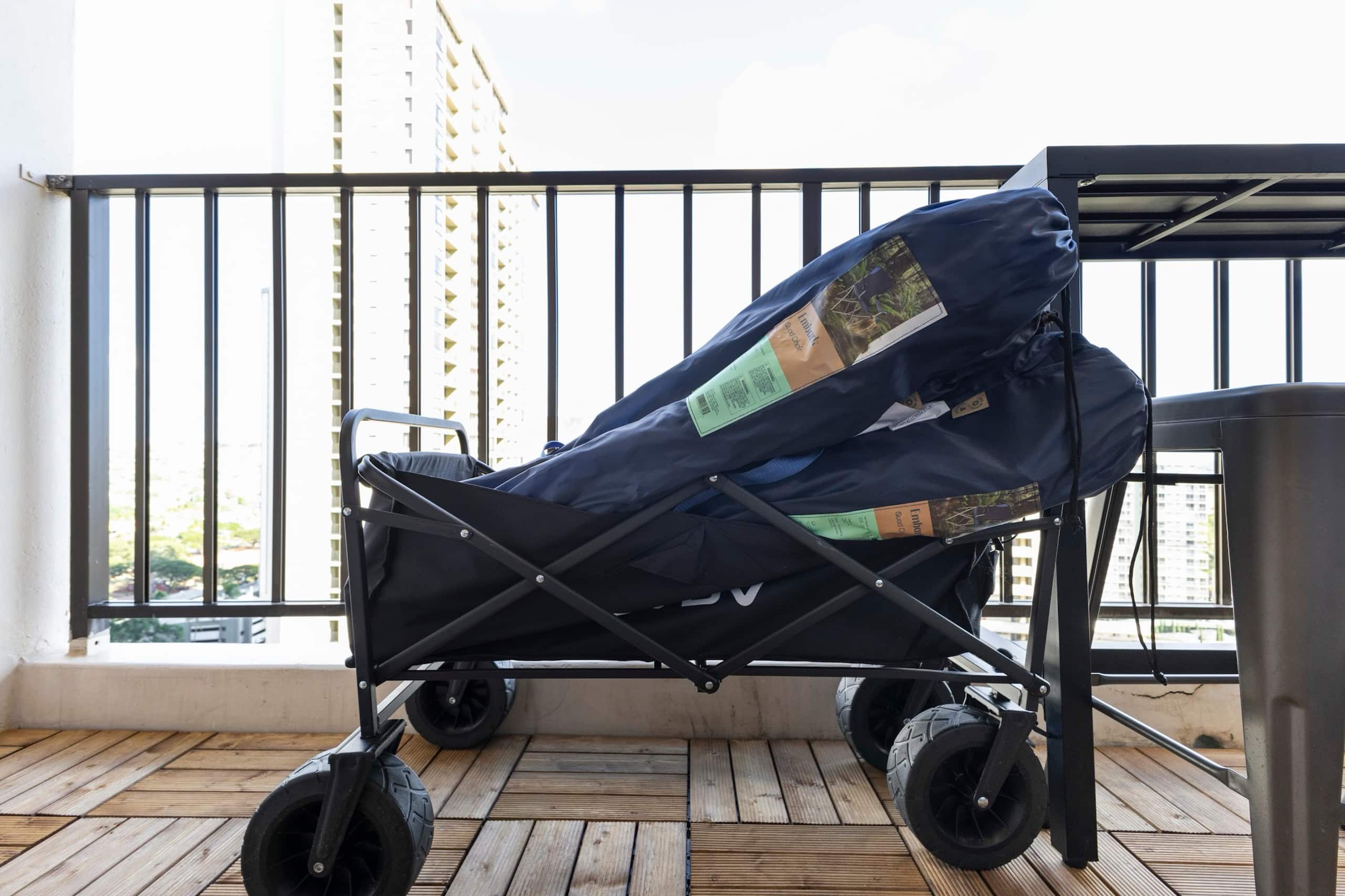 Condo in Honolulu · ★4.96 · 1 bedroom · 3 beds · 1 private bath - Image 41