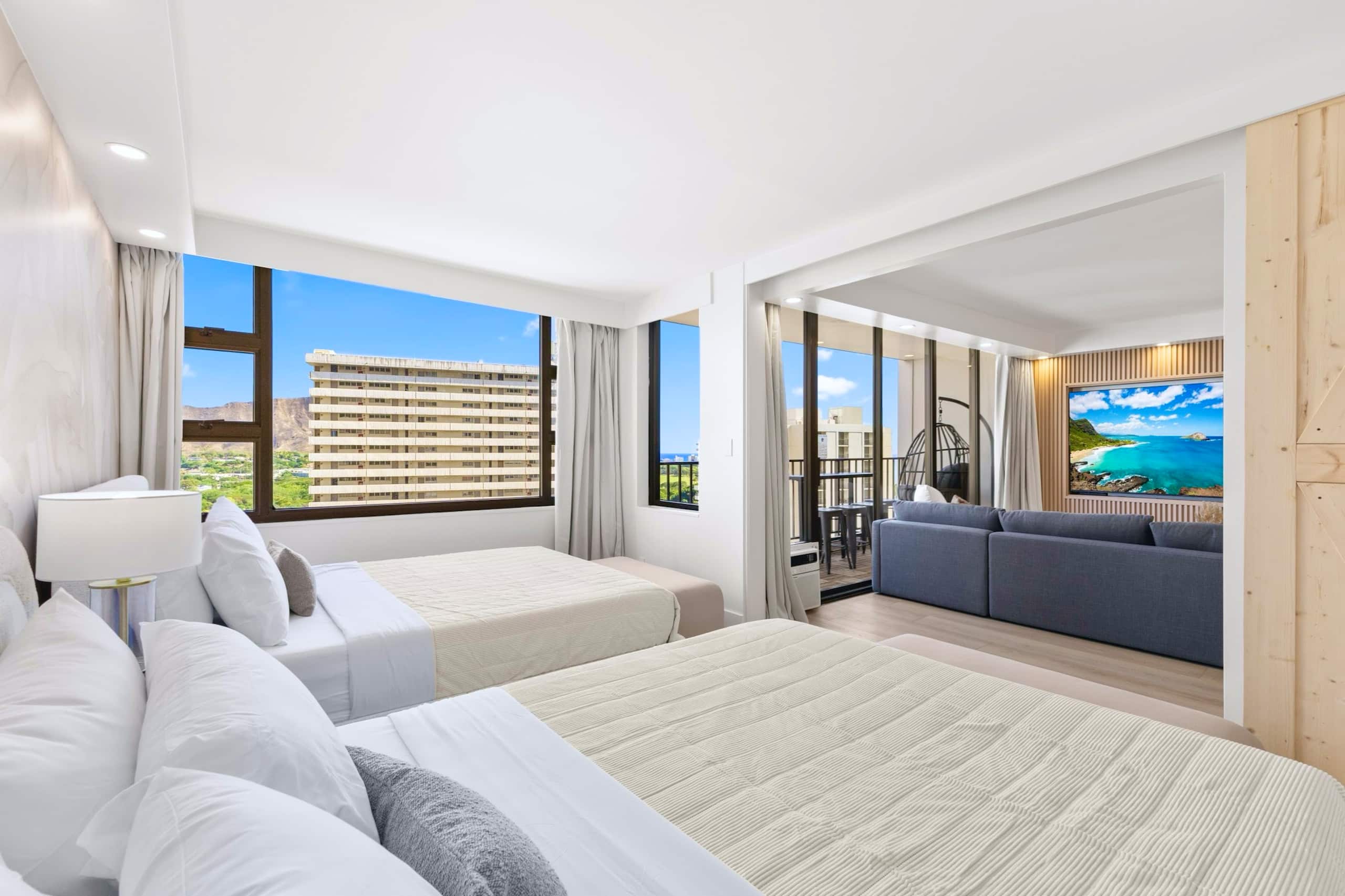 Condo in Honolulu · ★4.96 · 1 bedroom · 3 beds · 1 private bath - Image 26