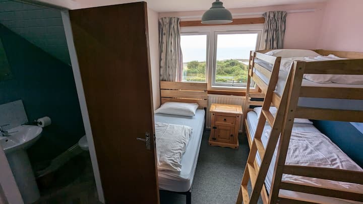 #3 Skye Basecamp-private 3 Bed Room - Skye