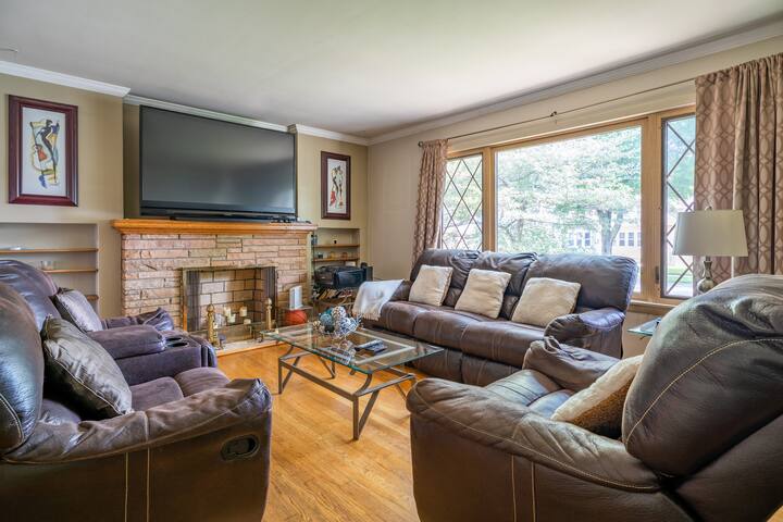 Midtown Milwaukee: Experience Comfort and Style