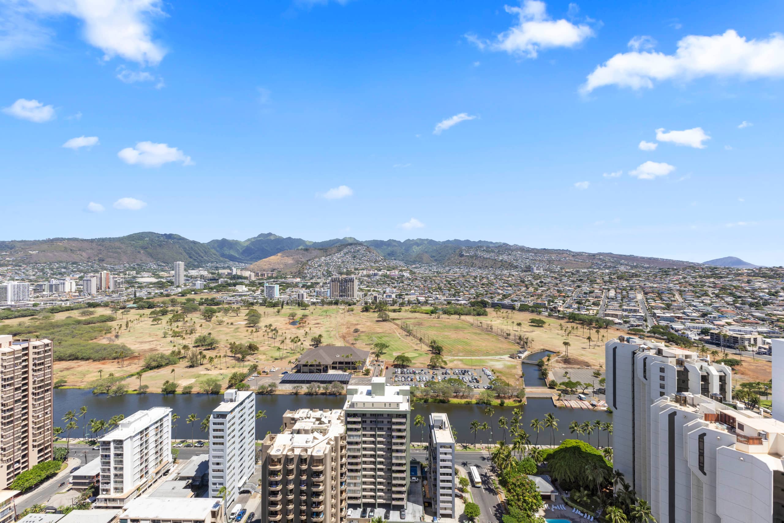 Fully Renovated Penthouse,Panoramic Sunrise,FreePK - Image 44