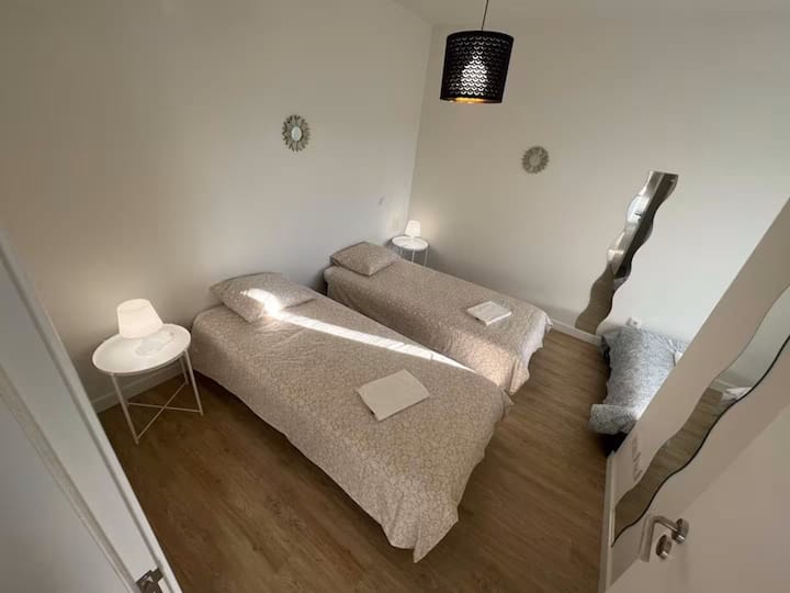 საძინებელი 1