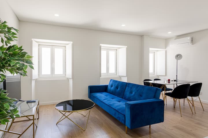 Contemporary Comfort In Lisbon - Odivelas