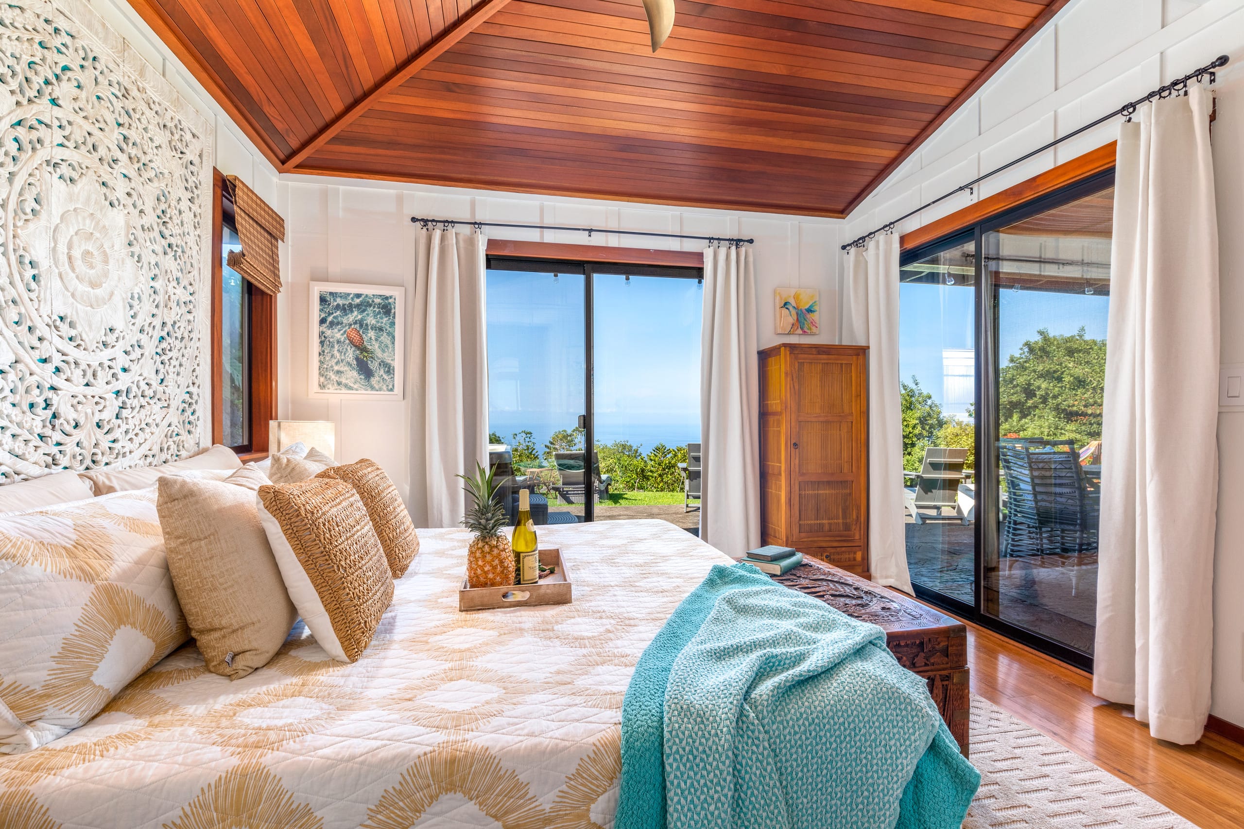 Home in Holualoa · ★4.98 · 2 bedrooms · 2 beds · 2 baths - Photo 8