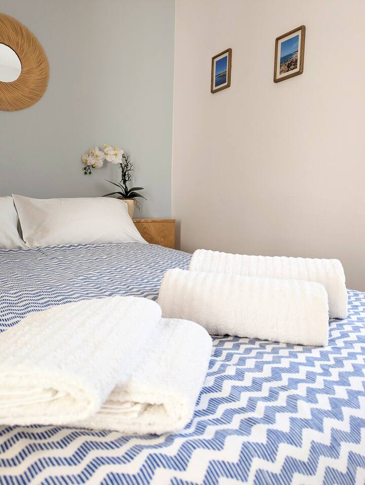 Slaapkamerdetails, met badlinnen