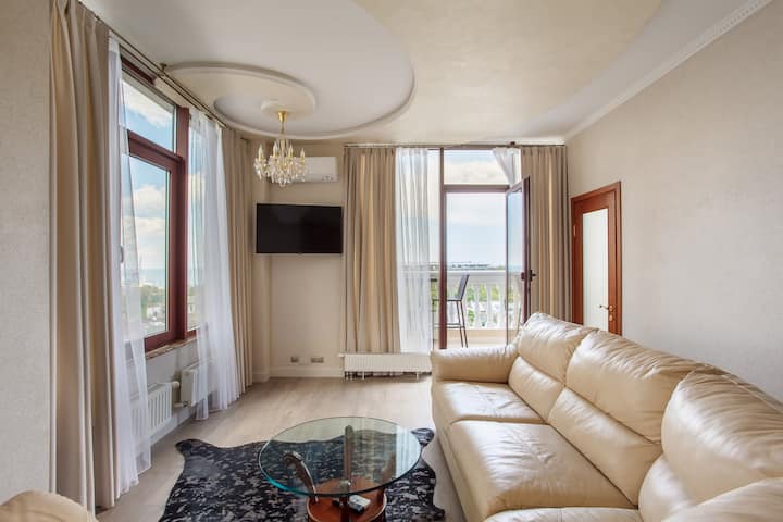 Luxury Apartment With Stunning Panoramic Views. - Одеса