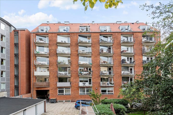 Penthouse in the heart of CPH - with sunny balcony