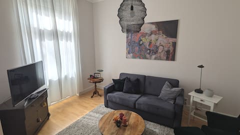 Popular Airbnb listing: Central & Cozy apartment in the heart of Bornheim in Frankfurt Am Main