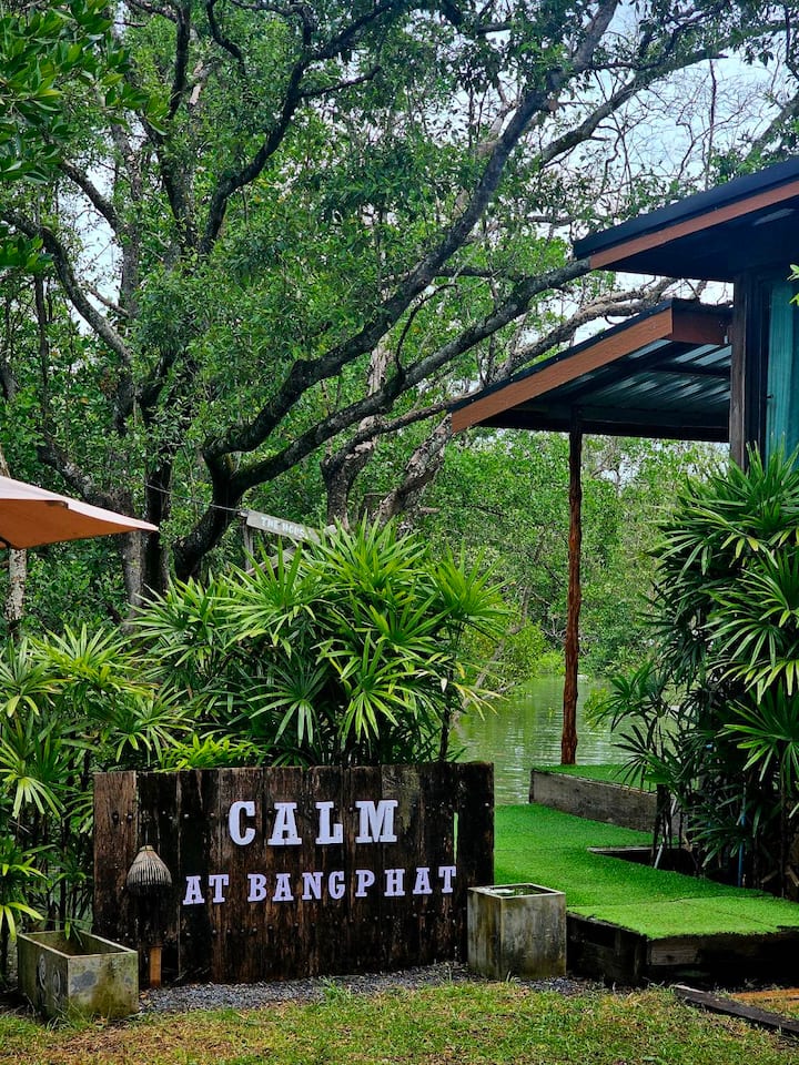 Calm At Bangphat. - Provincia de Krabi