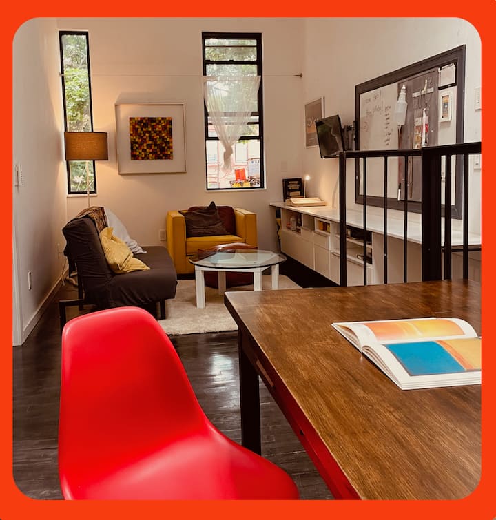 Designer's Private Room In Art-filled Bushwick - Brooklyn, NY